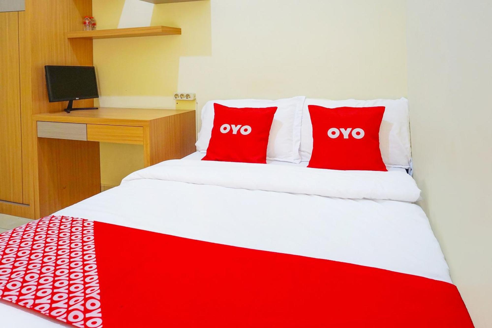 Super Oyo Flagship 90723 Berlima Guest House Syariah Маланг Екстер'єр фото